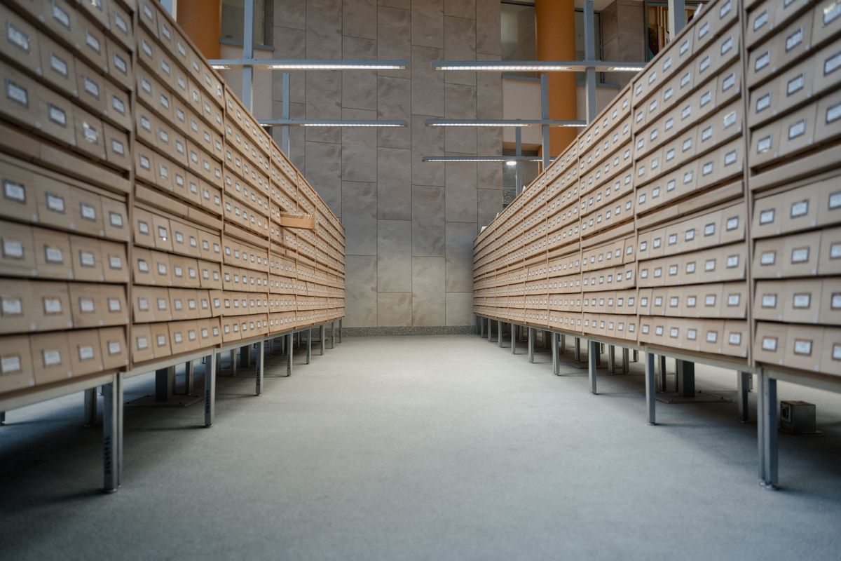 Public archives and libraries
