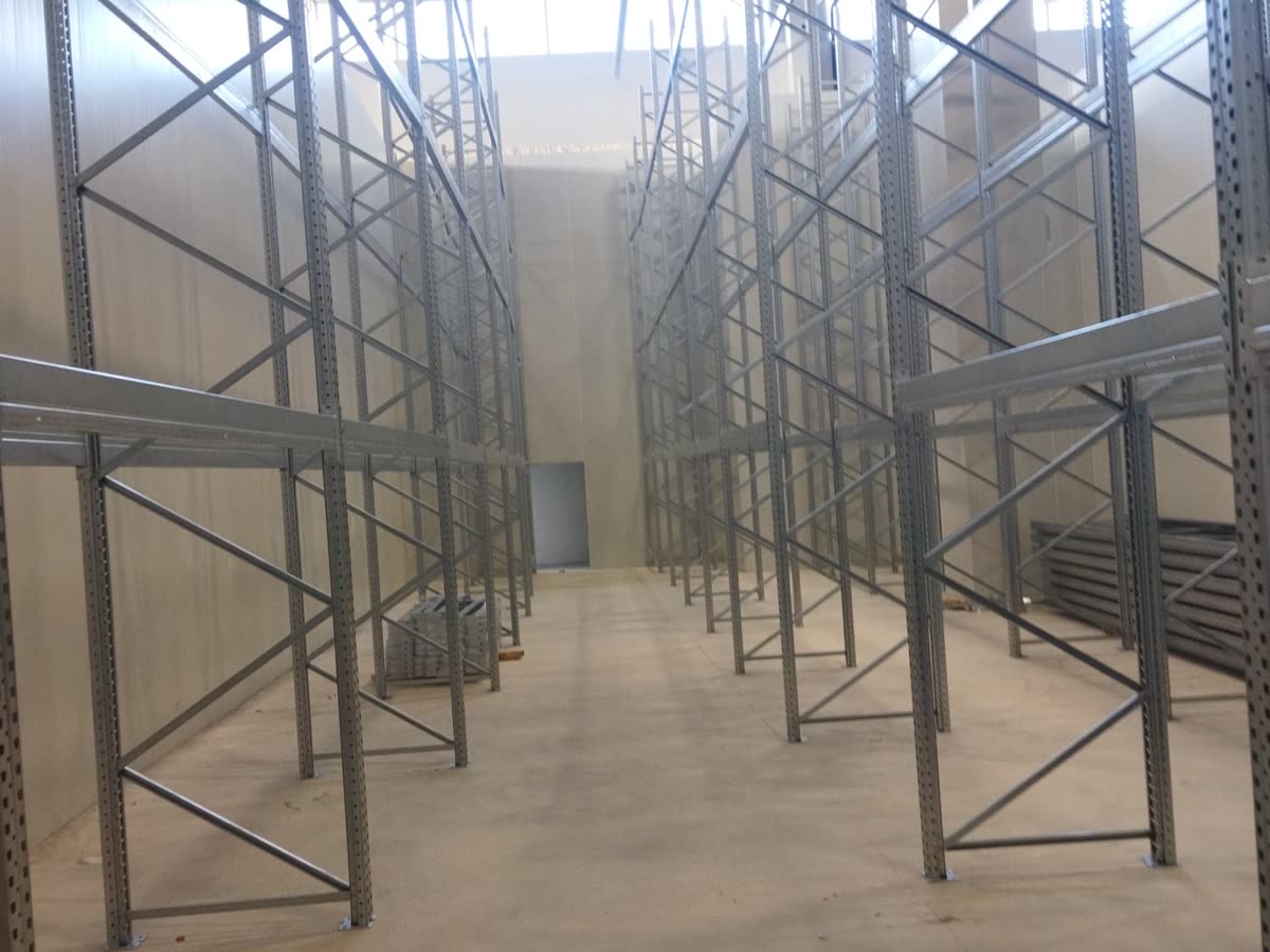 Cold store rack rows