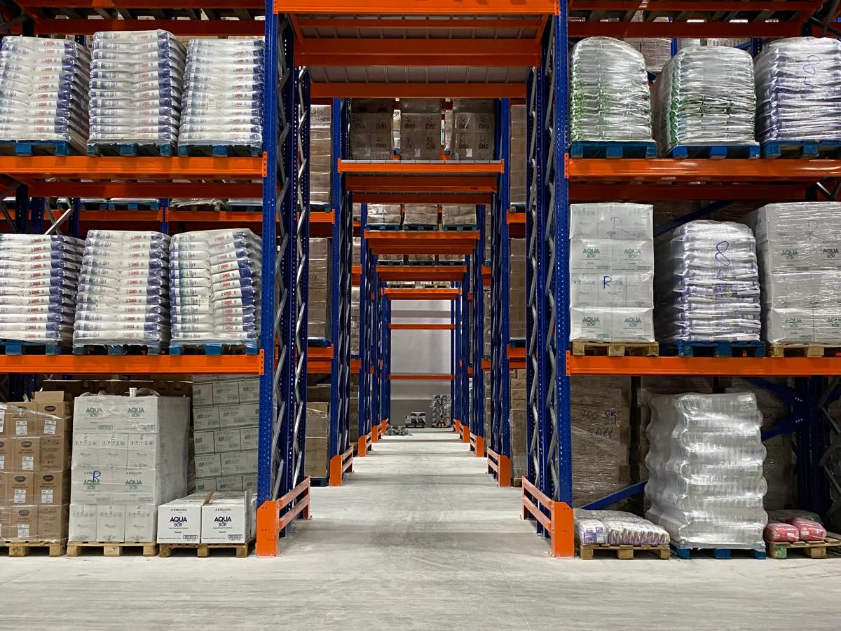 Loaded pallet racking aisle