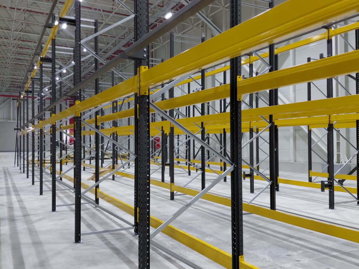 Pallet racking with yellow beams
