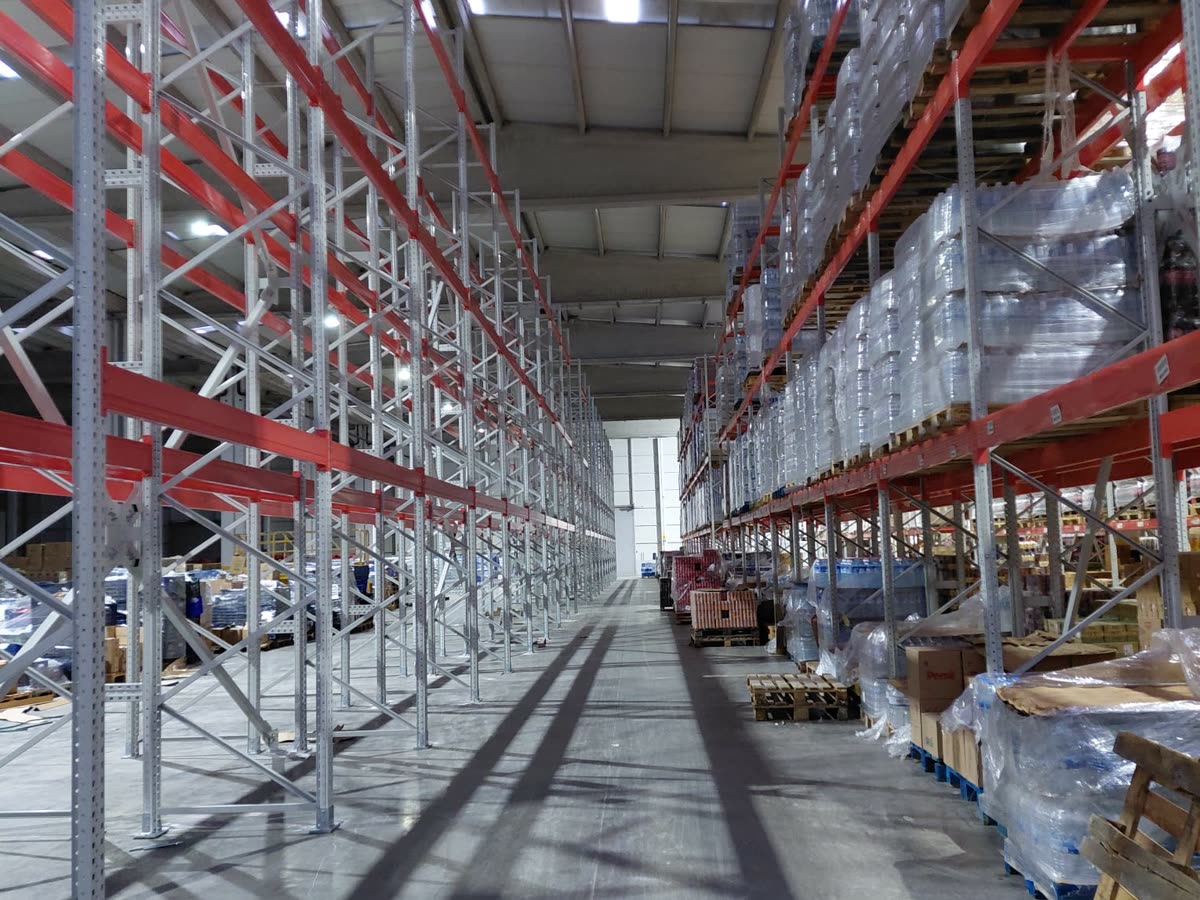 Loaded racking aisle